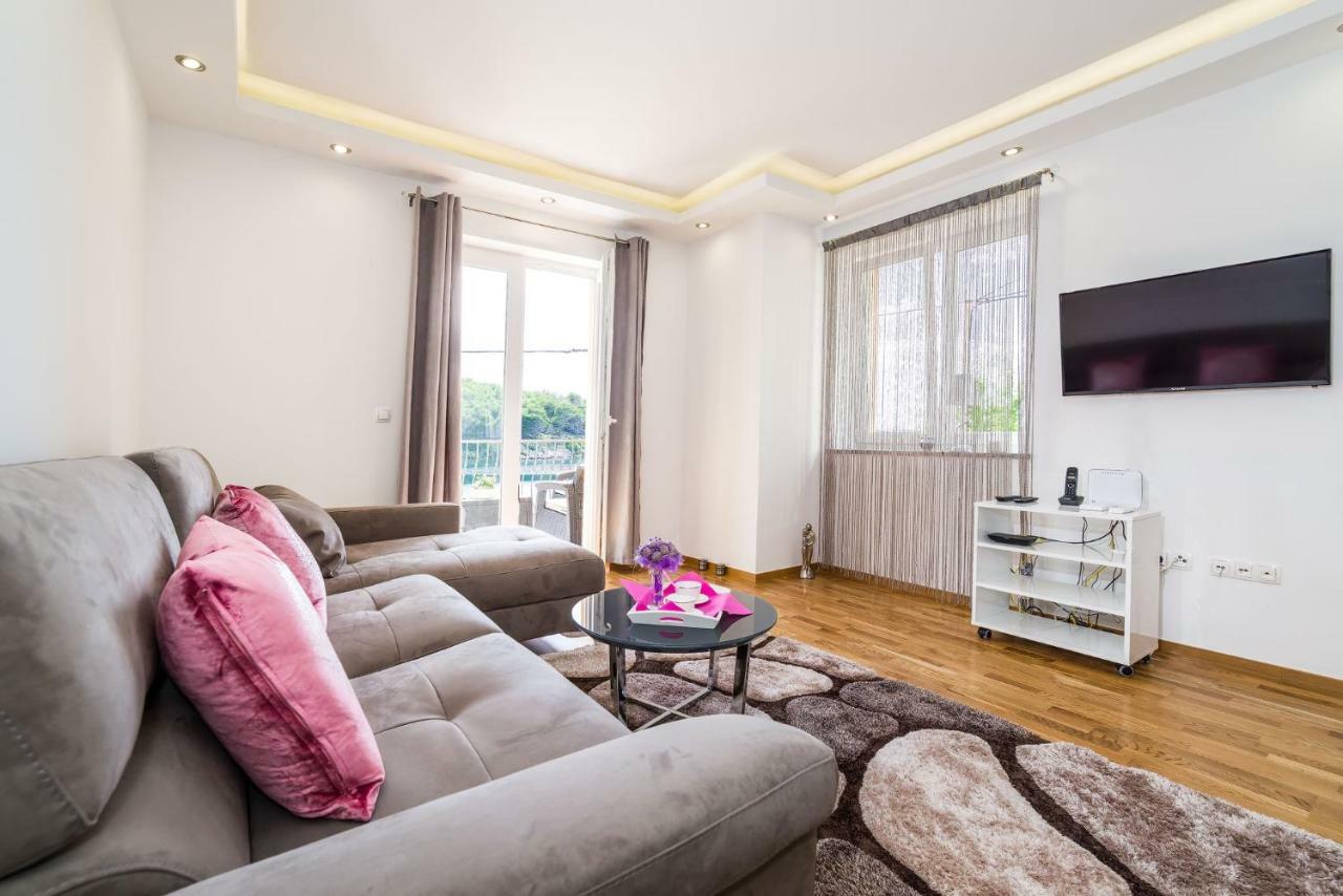 Apartment Newcity Новиград-Далмация Экстерьер фото