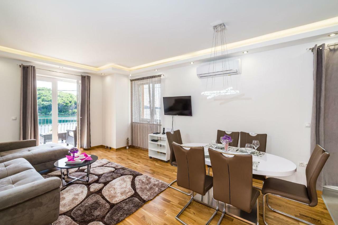 Apartment Newcity Новиград-Далмация Экстерьер фото